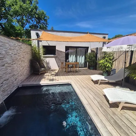 Le Cocoon - Jacuzzi, Sauna Et Piscine Privee Carpentras