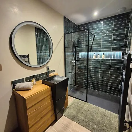 Le Cocoon - Jacuzzi, Sauna Et Piscine Privee Panzió