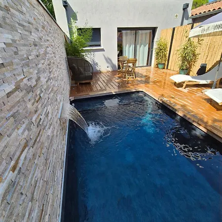Le Cocoon - Jacuzzi, Sauna Et Piscine Privee Bed & Breakfast *